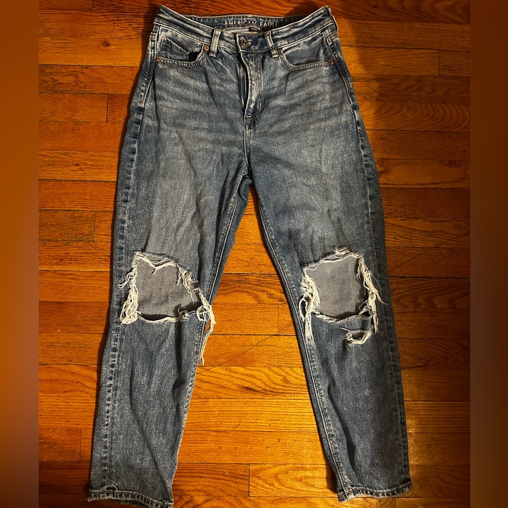 american eagle ripped jeans